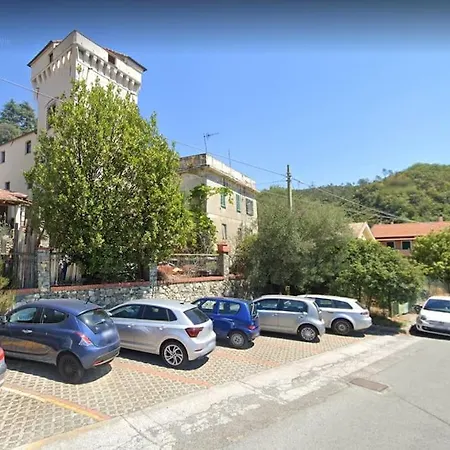 L'albicocco - * Celle Ligure