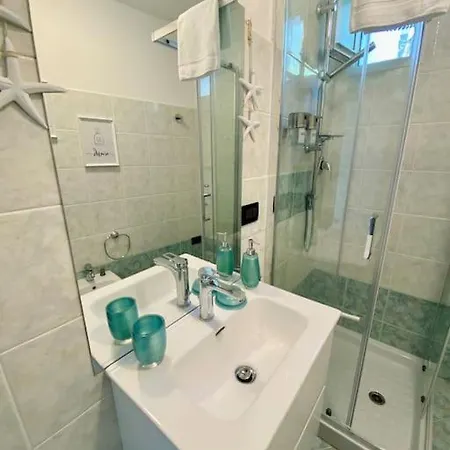 Semesterbostad L'albicocco - *